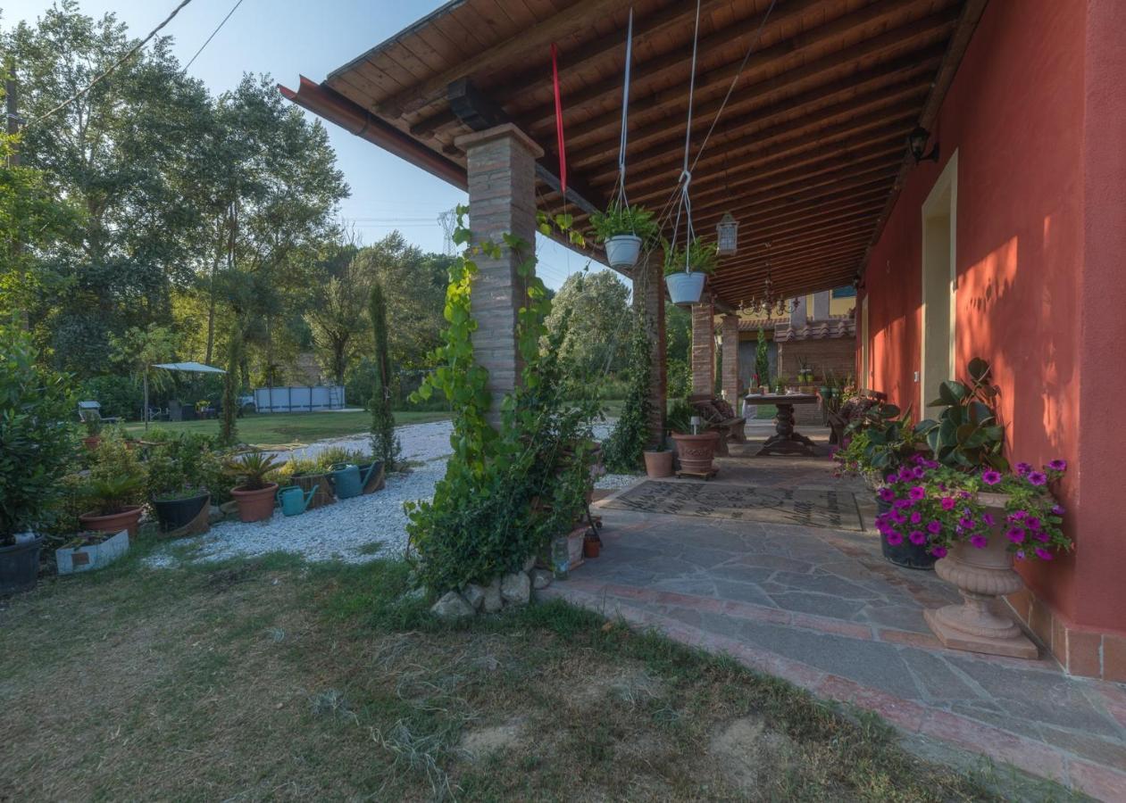 La Casa Rossa Panzió Coiano Kültér fotó