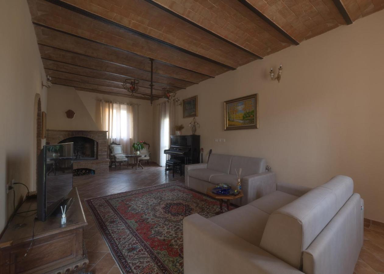 La Casa Rossa Panzió Coiano Kültér fotó